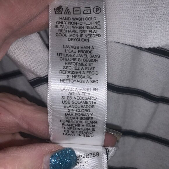 BCBGMAXAZRIA WOMEN'S STRIPED CARDIWRAP SWEATER NAVYSTRIPE S BUTTON SLEEVE NWT - Picture 5 of 11